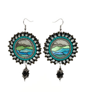 Black and White Curves